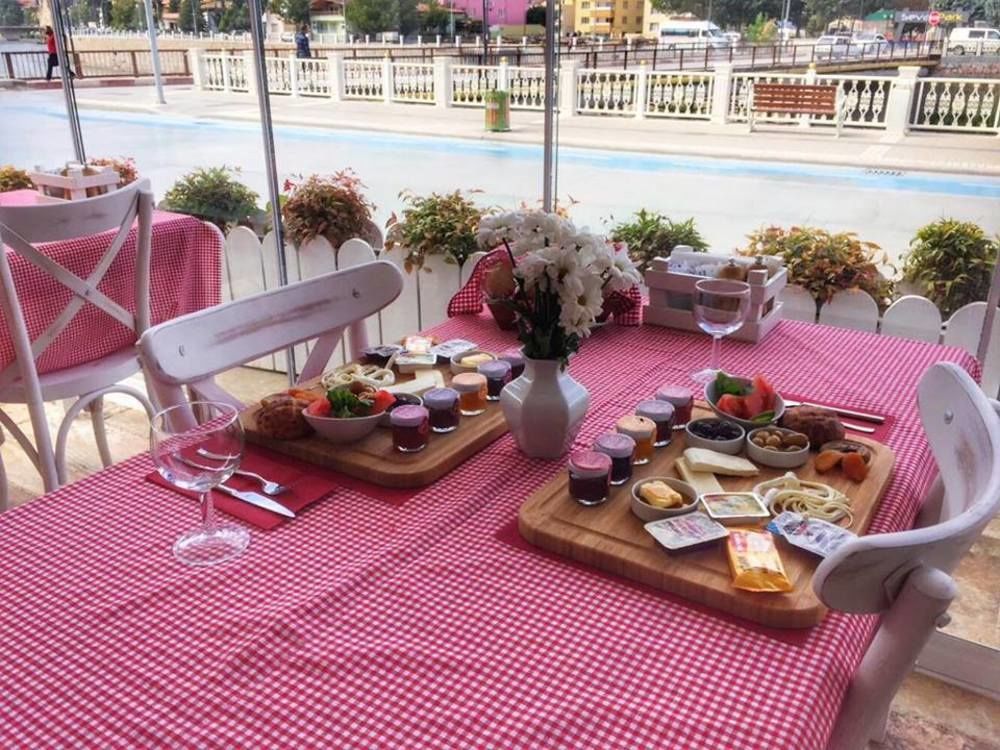 Hatunca Otel & Restaurant Amasya Exterior foto